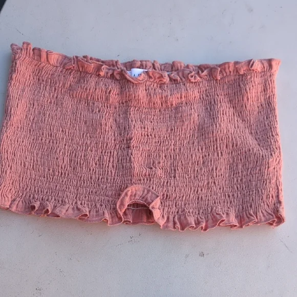 MARBLE‎ Pink Smocked Crop Top - Picture 4 of 8